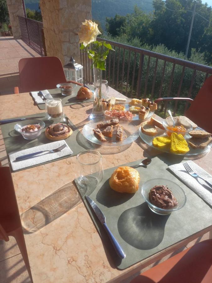 La Terrazza In Collina Bed and Breakfast Cavalo Εξωτερικό φωτογραφία